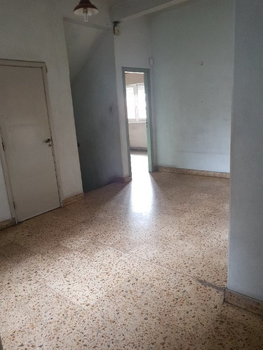 Imagen 6 de 14 de Local Con Vivienda En Venta En Lanus Oeste