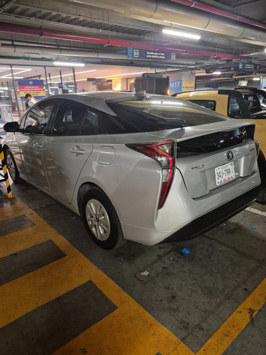 Toyota Prius 1.8 Premium Cvt