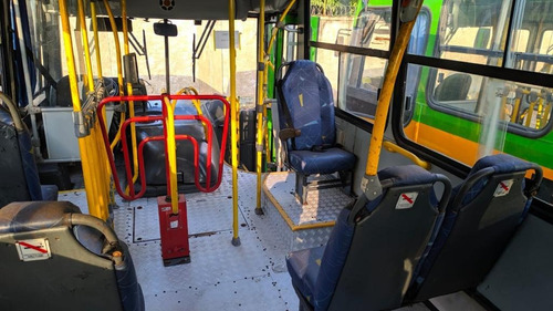 Imagem 8 de 11 de Ônibus Urbano 2013 Mercedes Of 1721