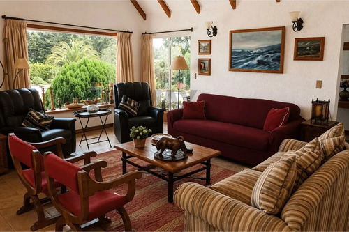 Exclusiva Casa En Parcela  En Venta En Algarrobo