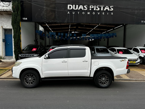 Toyota Hilux 2.7 SRV 4X2 CD 16V