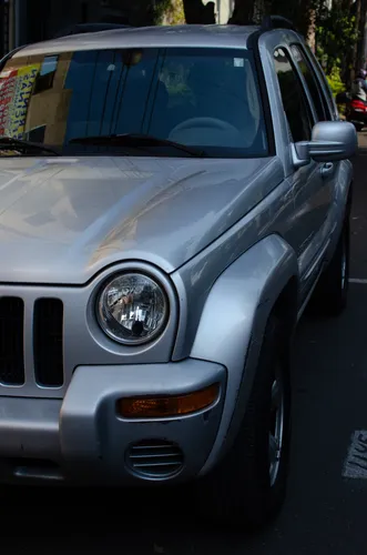 Jeep Liberty Sport 4x2 At