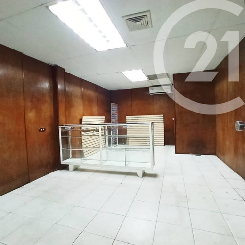 Imagen 3 de 10 de Alquiler Local Comercial Av 5 De Julio Barcelona