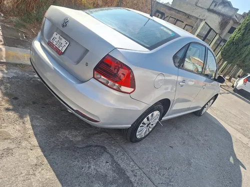 Volkswagen Vento 1.6 Confortline At