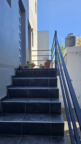 Departamento En Venta En La Plata