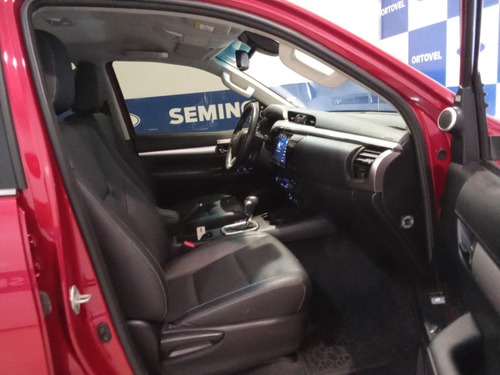 Toyota Hilux 2.8 D-4D TURBO DIESEL CD SRX 4X4 AUTOMÁTICO