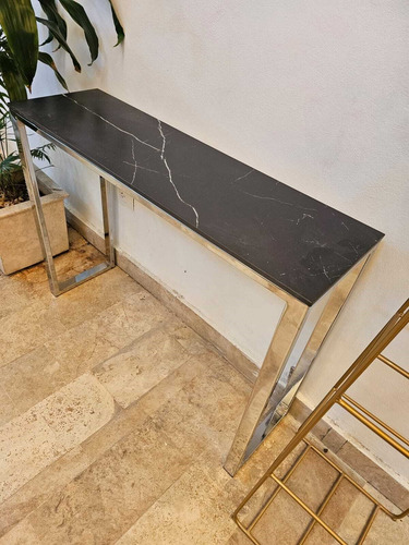 Recibidor Frías 100x30 Spl Negro Marquina Satin Base Cromo