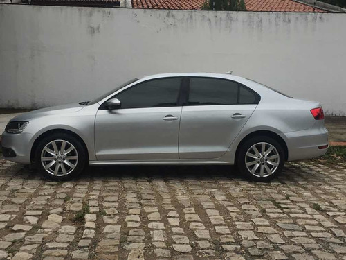 Volkswagen Jetta 2012 2.0 Comfortline Flex 4p Automática