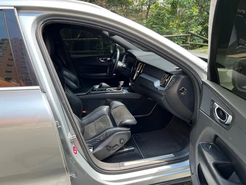 Volvo XC60 2.0 T5 Awd R-design