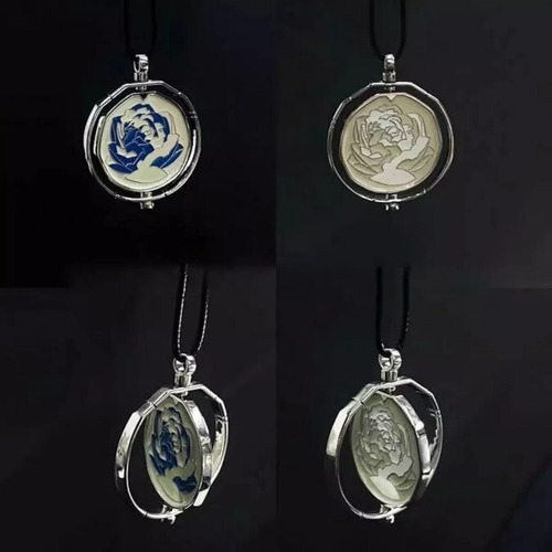 Collar Arcano Con Rosas Azules 2025