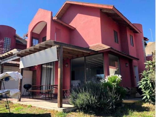 Se Vende Casa En Cond. Colina El Pino, La Serena
