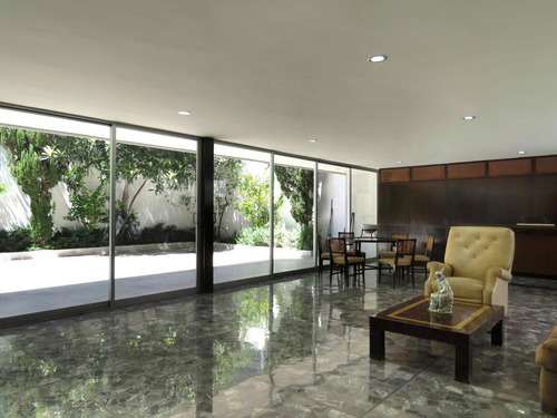 Casa Venta En El Corazón De Lomas De Chapultepec