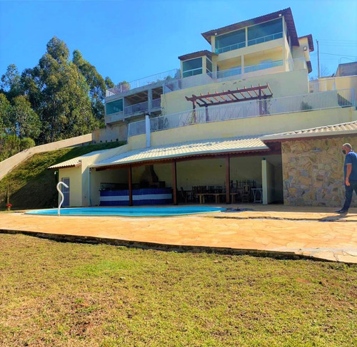 Chácara De Alto Padrão Em Condominio Com Salão De Jogos Cinema 5 Quartos Sendo 3 Suítes Salão Goumet, Academia Piscina Com Outra Área Goumet Com Dois Banheiros E Vestiário Pomar Formado Em Mairinque