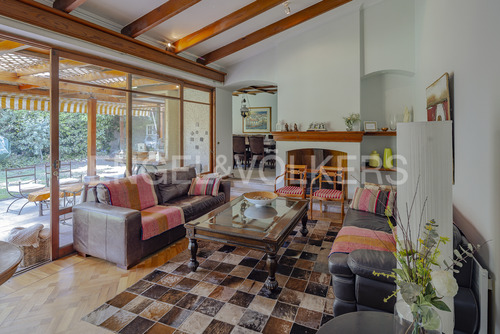 En Jardín La Dehesa, Gran Terreno Y Conectividad