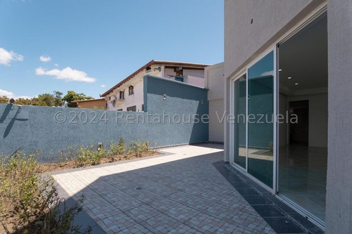 Casa En Venta En Cumbres De Curumo Mls #24-26309