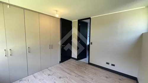 Departamento En Venta De 3 Dorm. En Vitacura