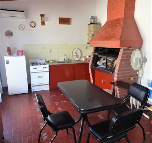 Imagen 13 de 14 de Casa 4 Ambientes Con Garage, Quincho Y Terraza En Boedo