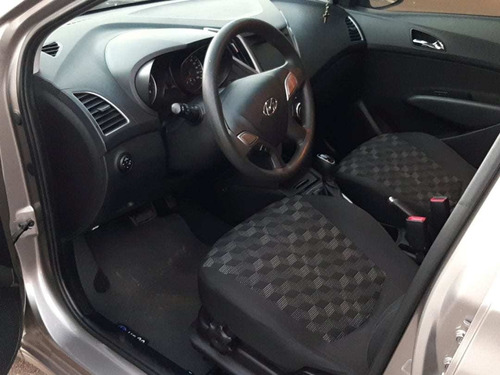 Imagem 7 de 13 de Hyundai Hb20 Comfort Plus 1.6 16v At Flex