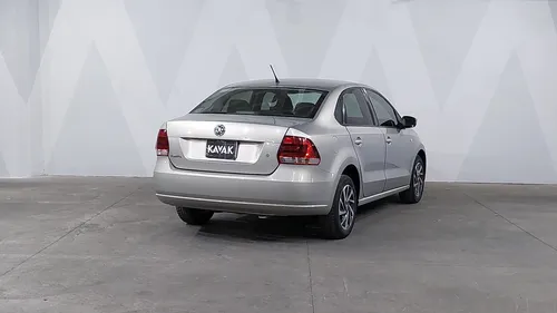 Volkswagen Vento 1.6 Active Tiptronic