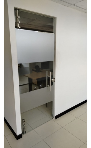 Oficina 216 M2 En Arriendo, Centro Internacional