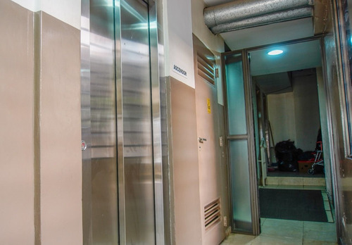 Imagen 23 de 30 de Centro Médico En Venta De Excelente Ubicación En Banfield Este