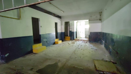 Imagen 5 de 12 de Local Venta - 7,50x40mts - 300mts2 Totales - La Plata