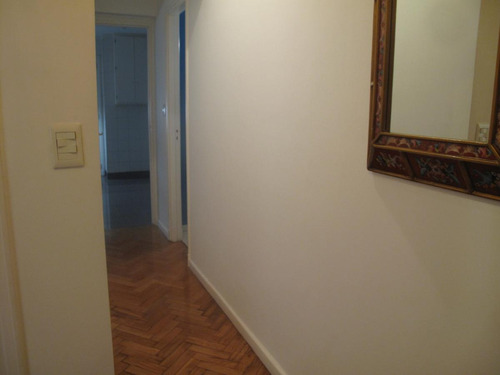 ¡3 Dormitorios, Con 150 M2 Cubiertos, Balcón, Cercano A Cancillería!