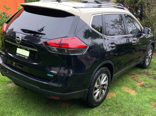 Nissan X-Trail 2.5 Exclusive 3 Row Mt