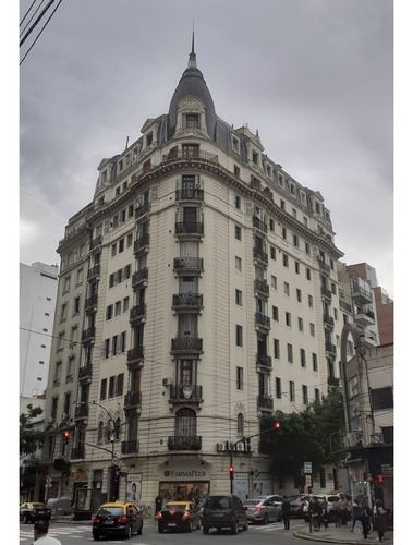 Barrio Norte, Gran Departamento En Lujoso Edificio