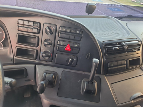 Imagem 13 de 15 de Mercedes-benz Actros 2651 S
