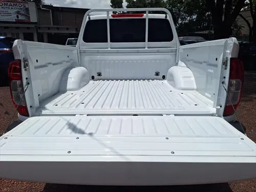 Nissan Frontier 2.5 Le Mt