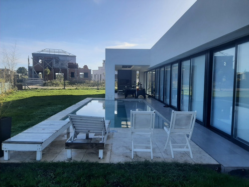 Imagen 30 de 30 de Alquiler Casa Rumenco Joven 4 Dormitorios Con Piscina Climatizada