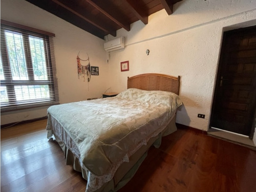 Se Vende Casa 800 M² 8h/10b/10p Cerro Verde