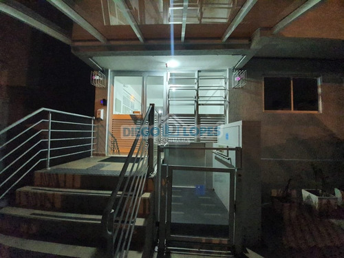 Imagem 4 de 15 de Apartamento Em Novo Mundo - Curitiba, Pr - 1372