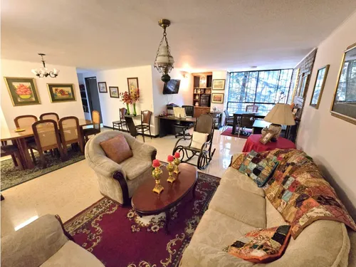 Vendo Amplio Apartamento En Conquistadores