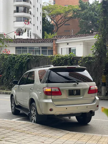 Toyota Fortuner 2.7l 4x2