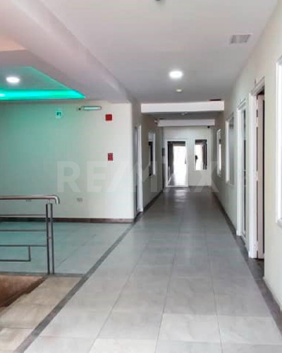 Imagen 3 de 4 de M.s En Venta Local, Vitali Center Situado En Plena Av. 5 De Julio De Puerto La Cruz.