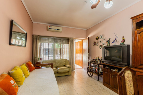 Casa . Dúplex . 4 Ambientes . Patio . Cochera . Apto Credito . Permuta . Ramos Mejia