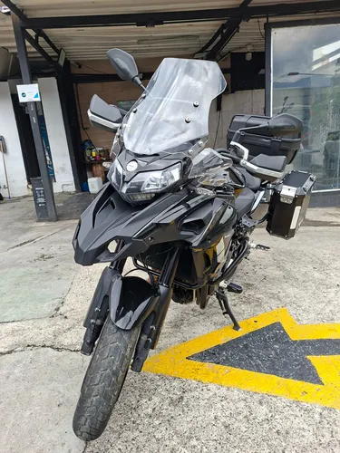 Trk 502 Con Sus Maletas,exploradoras Y Otros Accesorios