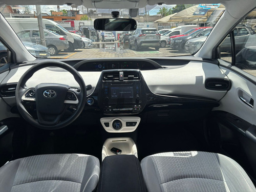 Toyota Prius 1.8 Base Cvt