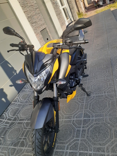Bajaj Rouser Ns 200