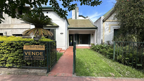 Fisherton: Muniagurria Y Córdoba, Amplisimo Jardín