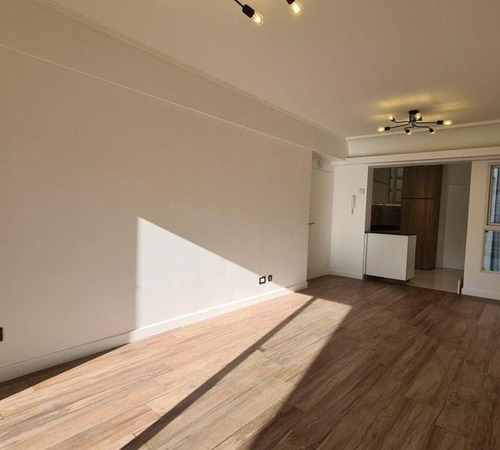 Imagen 10 de 30 de Venta - Departamento Cuatro Ambientes C/ Dep. Reciclado Con Cochera - Las Heras 2370