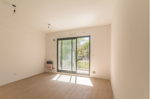 Monoambiente . Venta . Apto Crédito. Balcón . Saavedra .