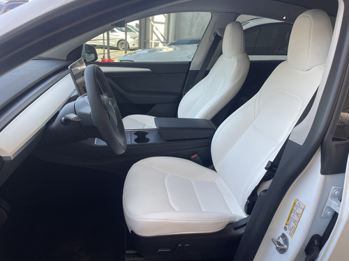 Tesla Model Y Long Range Dual Motor