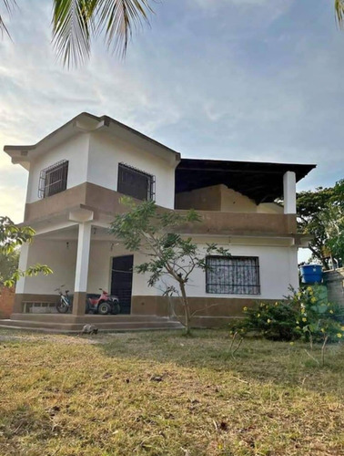 Annic Coronado Vende Casa En Las Morochas San Diego 1000m2 Ref. 21488