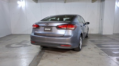 Kia Forte 2.0 L