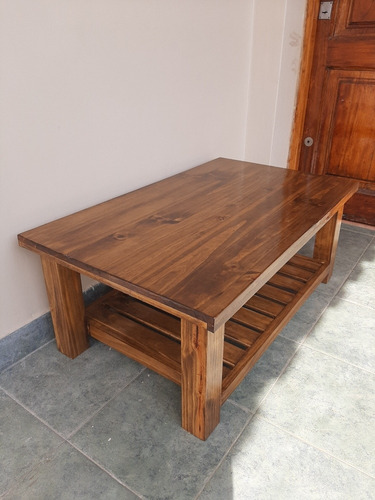 Mesa Ratona- 0.80 De Largo X 0.60 Ancho-pintada Y Barnizada.