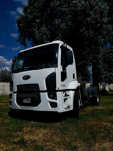 Ford Cargo 1722 Tractor (2012)