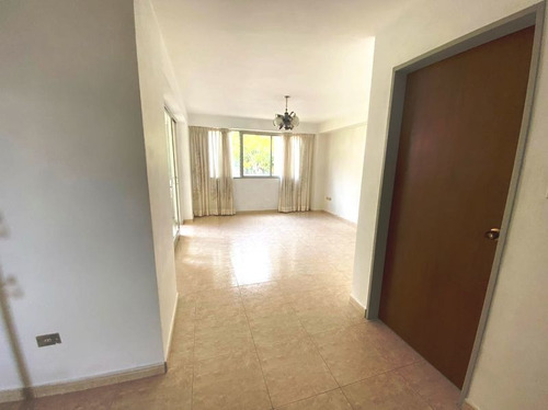 Imagen 8 de 11 de Se Alquila Apto 105 3h/3b/2pe Terrazas Del Avila 4267